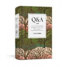 Q&A a Day Woodland: 5-Year Journal